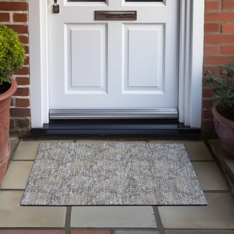 Machine Washable Indoor/ Outdoor Chantille Floral Rug