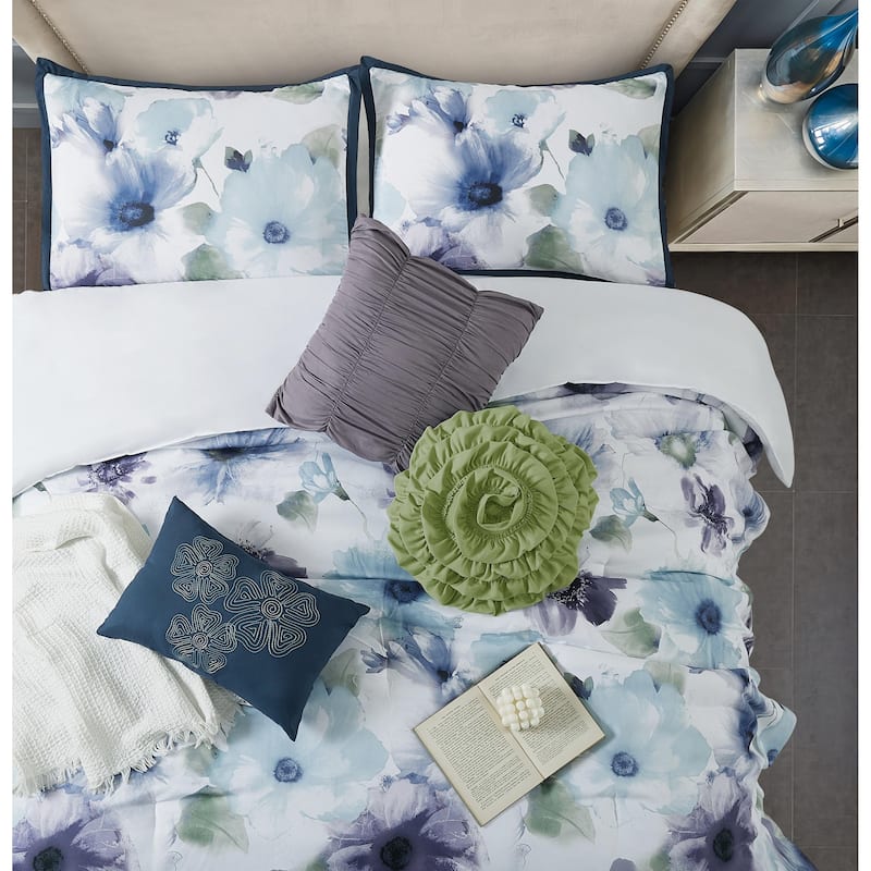 Nanshing Leela 7 Piece Floral Comforter Set