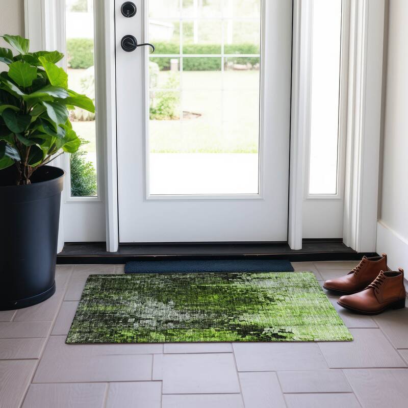 Machine Washable Indoor/ Outdoor Chantille Modern Ombre Rug - Green - 1'8" x 2'6"