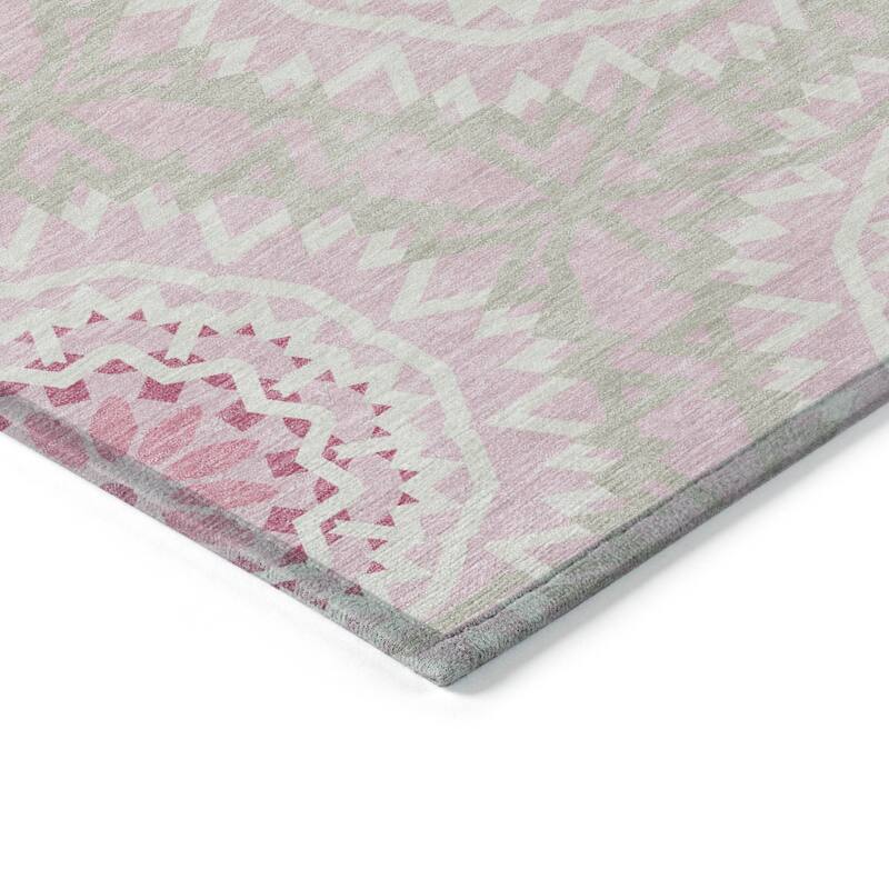 Machine Washable Indoor/ Outdoor Chantille Boho Global Rug