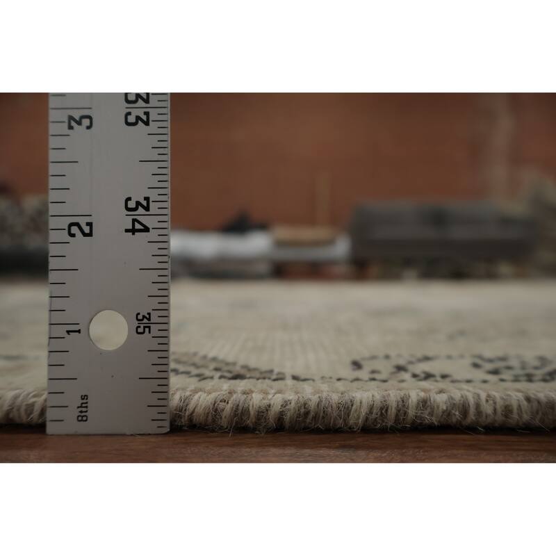 Hand Knotted Oriental 100% Wool Carpet Traditional Medallion Beige & Ivories Tabriz Area Rug - 10' 0'' X 6' 11''