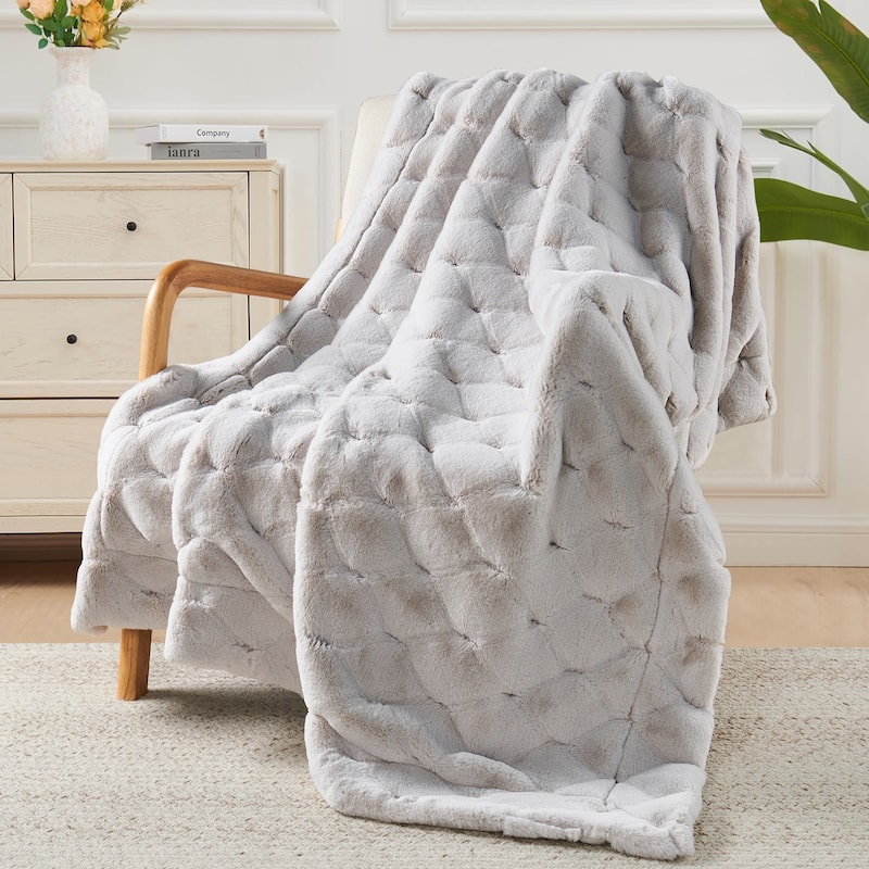 Jacquard rabbitfake fauxfur throw blanket 50"x60"