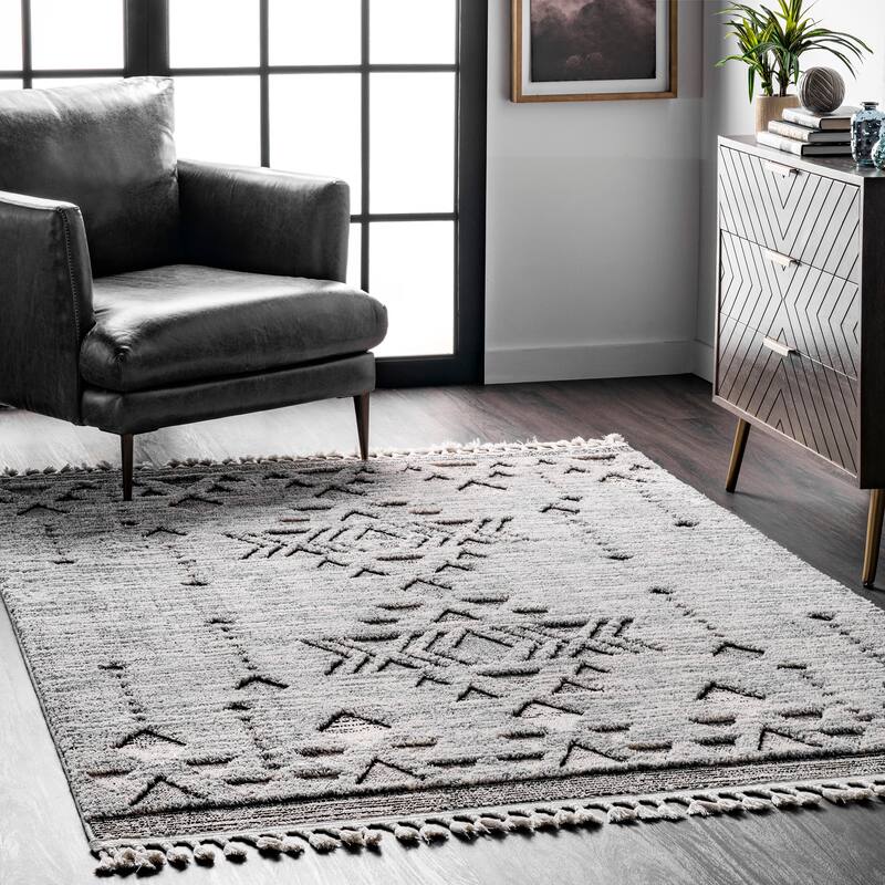 Nuloom Sully Soft Snowflake Textured Tassel Area Rug - 4' x 6' - Grey - Rectangle