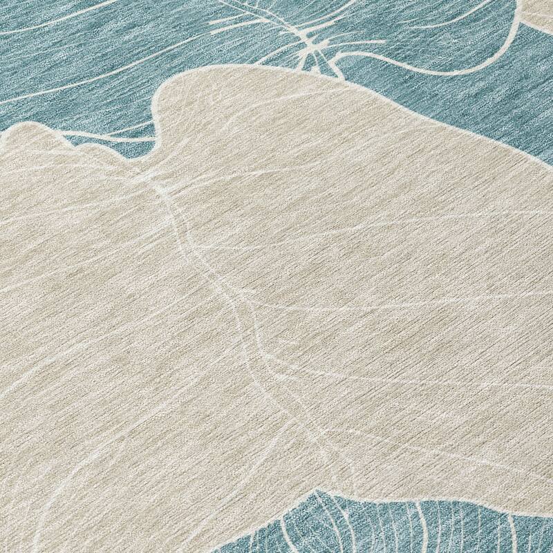 Machine Washable Indoor/ Outdoor Tropical Floral Chantille Rug