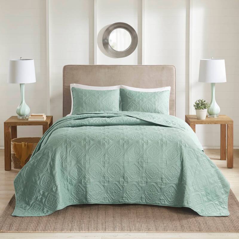 510 Design Hayley Oversized Solid Texture 3 Piece Reversible Bedspread Set