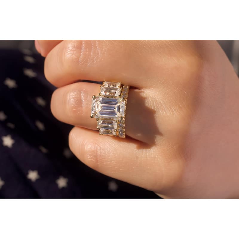 ​Kobelli 7.5 Carat Moissanite 14k Solid Gold 5-Stone Emerald Elsa Engagement Ring