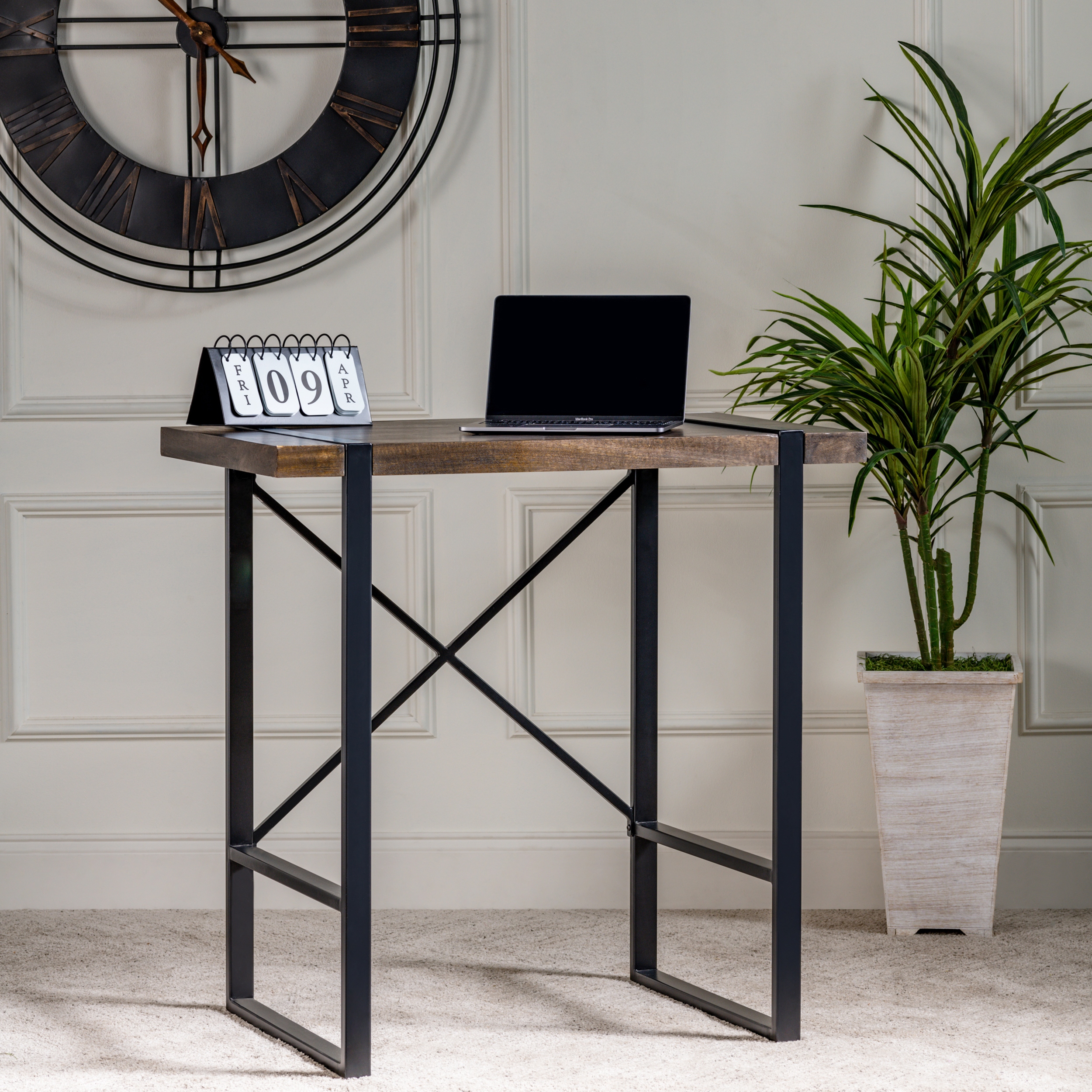 Balin extendable shop desk