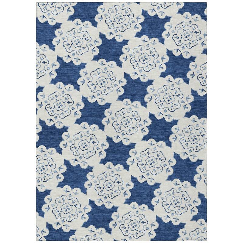 Machine Washable Indoor/ Outdoor Global Motif Chantille Rug