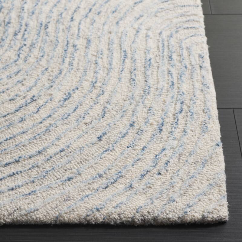 SAFAVIEH Handmade Pine Nevjana Modern Wool Rug