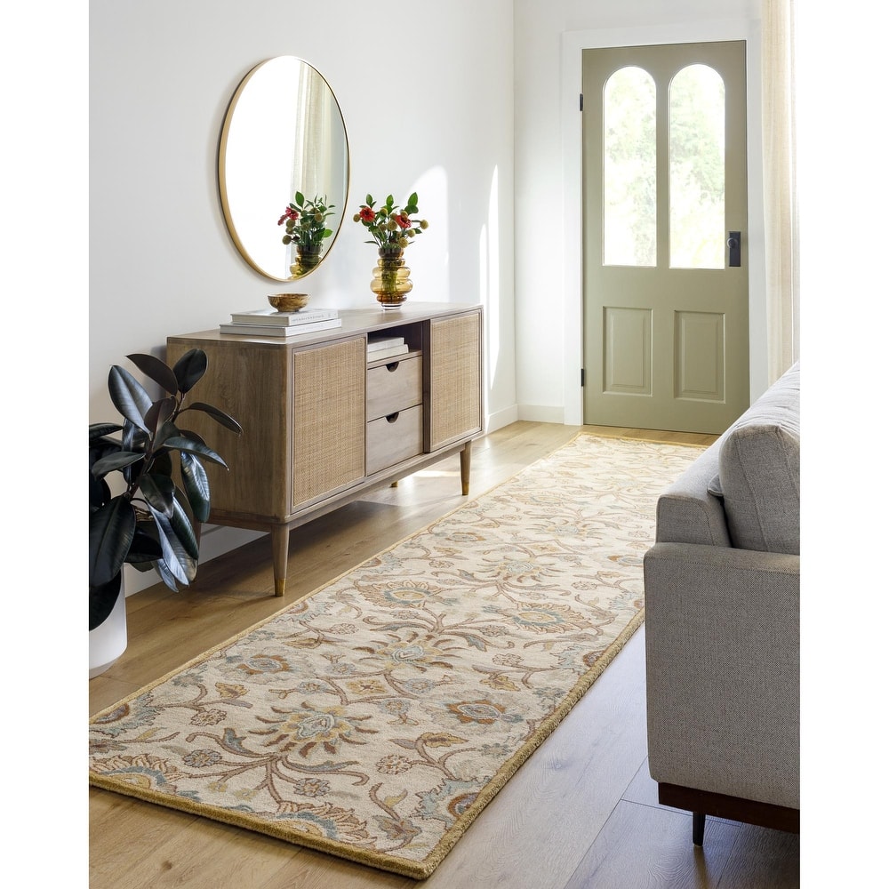 Livabliss Caesar Updated Traditional Paisley Hand Tufted Area Rug.