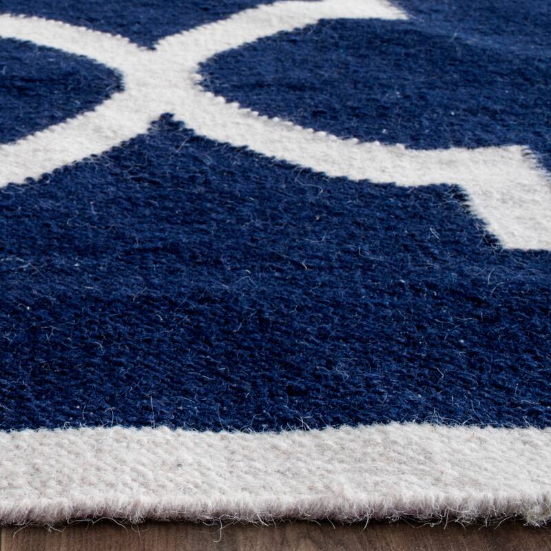 SAFAVIEH Handmade Flatweave Dhurries Jinan Modern Moroccan Wool Rug