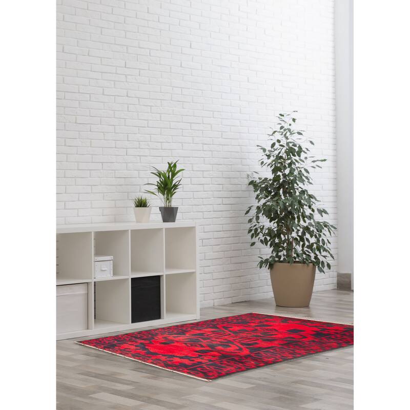 ECARPETGALLERY Hand-knotted Teimani Red Wool Rug - 2'9 x 5'1