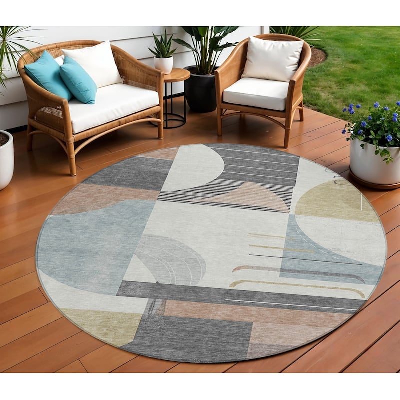 HomeRoots Geometric Modern Rectangle Outdoor Rug - 8' Round