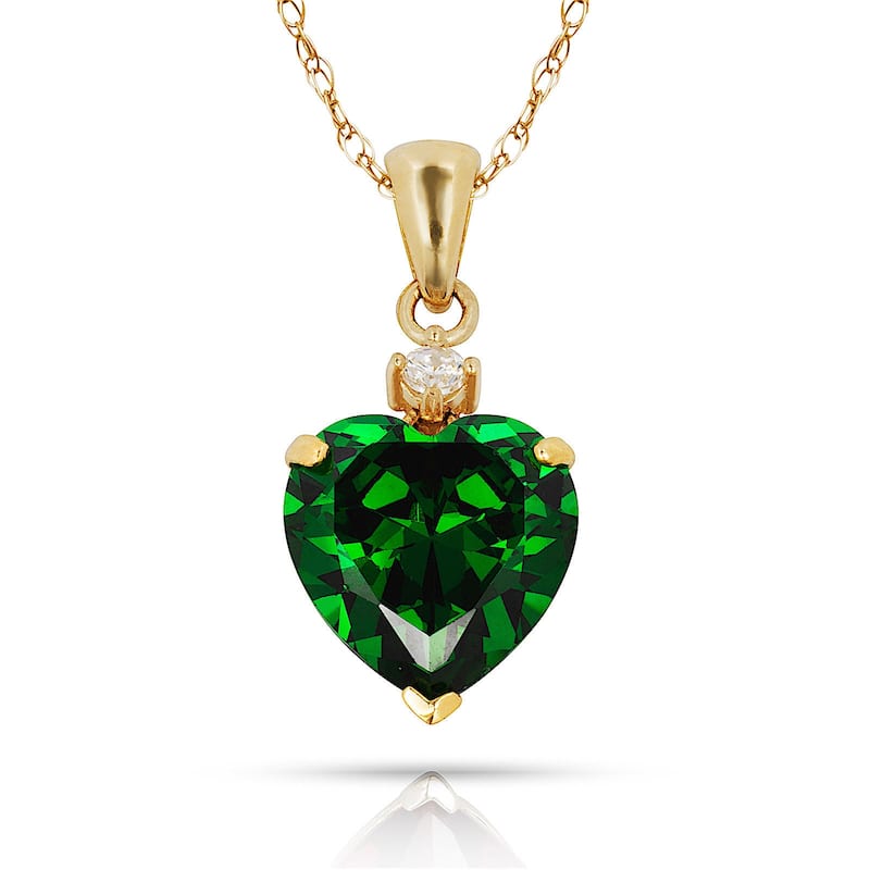 Curata 14k Yellow Gold 18" Birthstone Heart-Shaped Cubic Zirconia Pendant Necklace - Green - Emerald