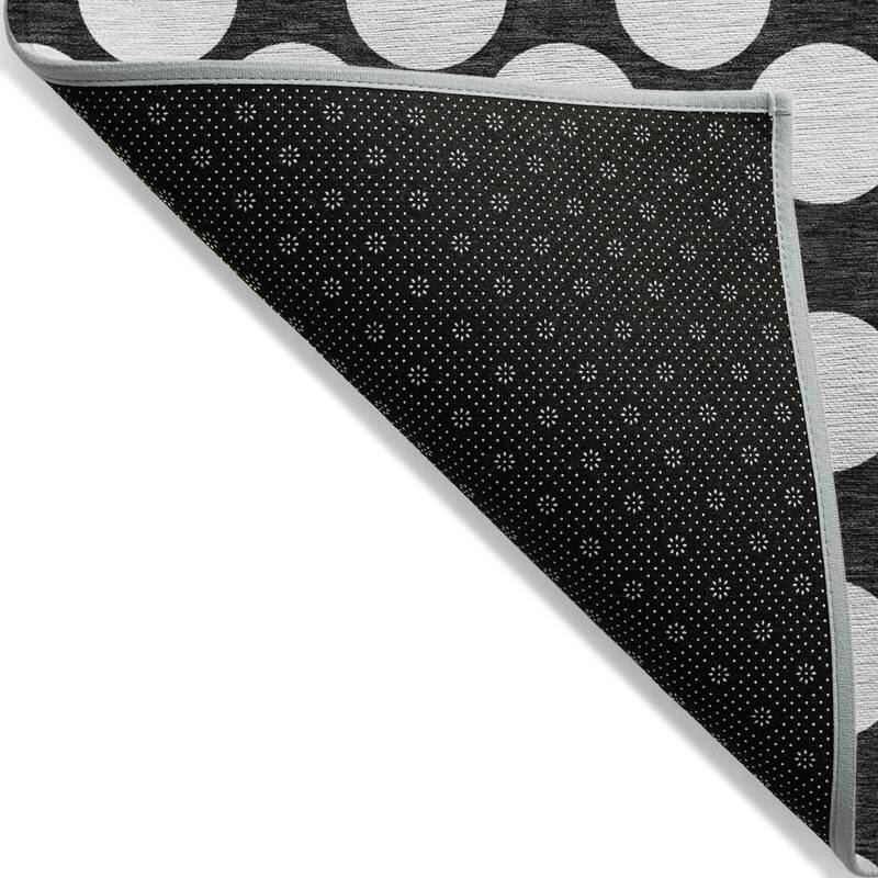 Machine Washable Indoor/ Outdoor Chantille Modern Dots Rug