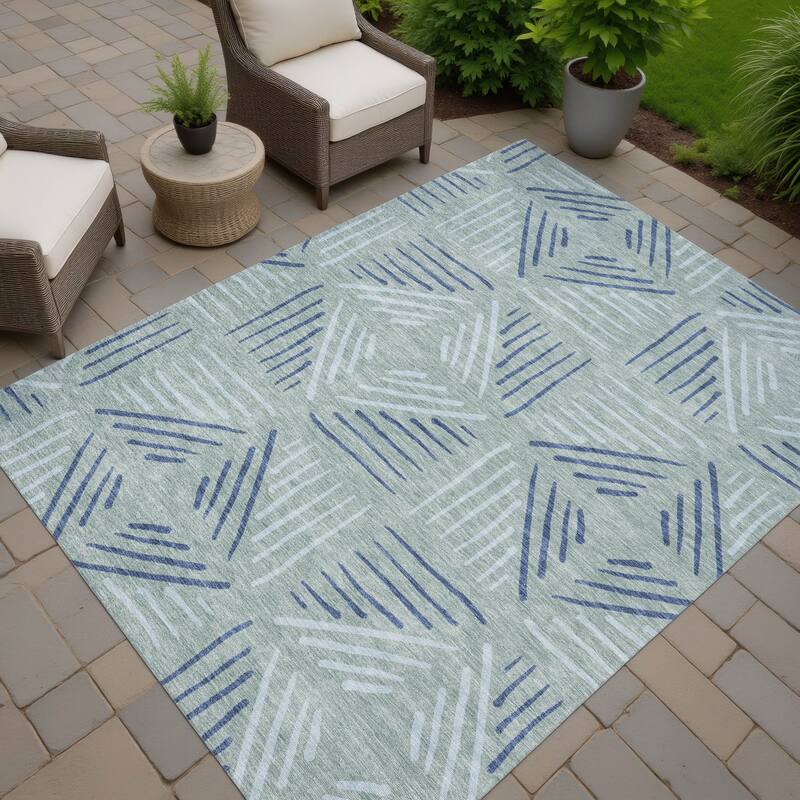 Machine Washable Indoor/ Outdoor Geo Dia Chantille Rug