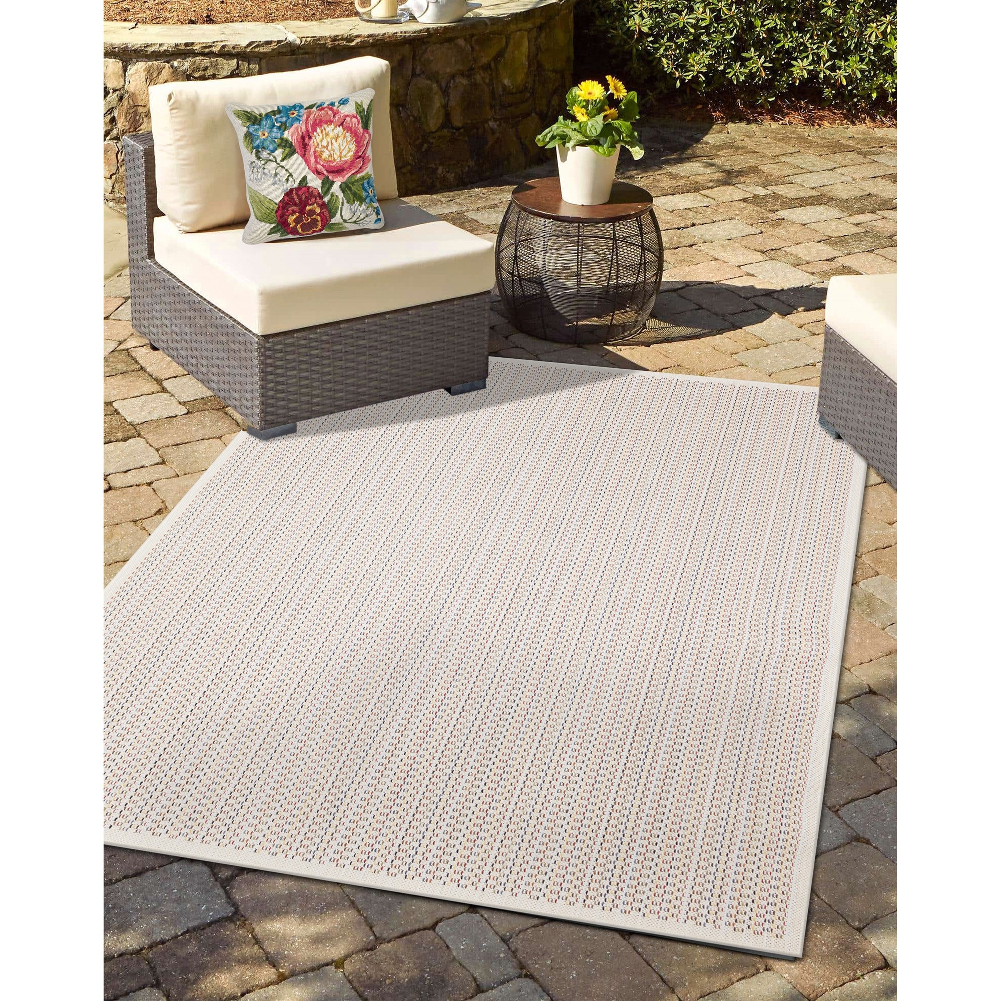 Country shop outdoor pillows