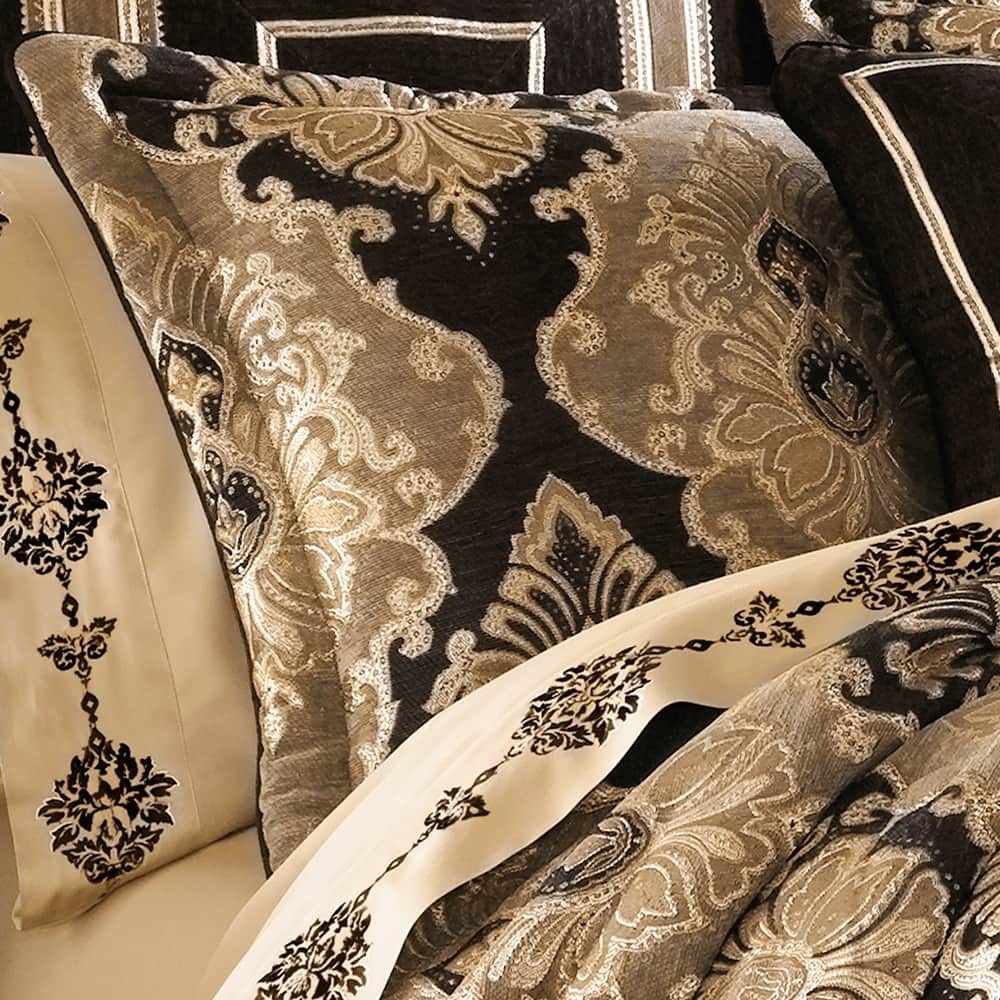 J. Queen New York Bradshaw Black Comforter Set
