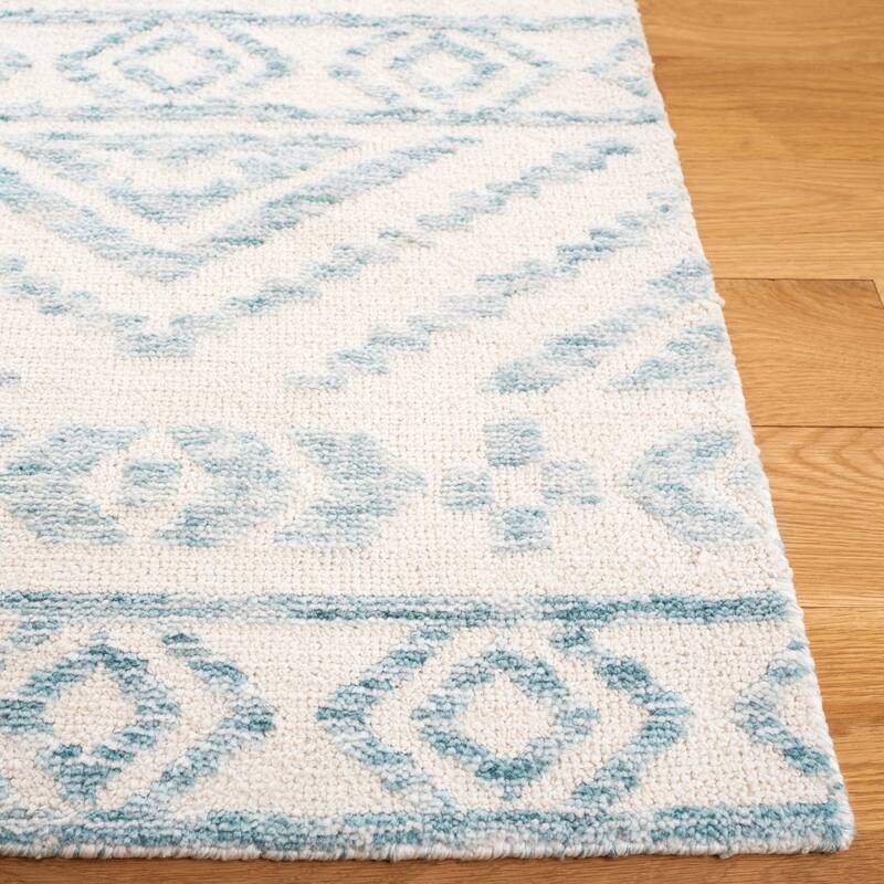 SAFAVIEH, Handmade Audrey Zeqie Casual Rug