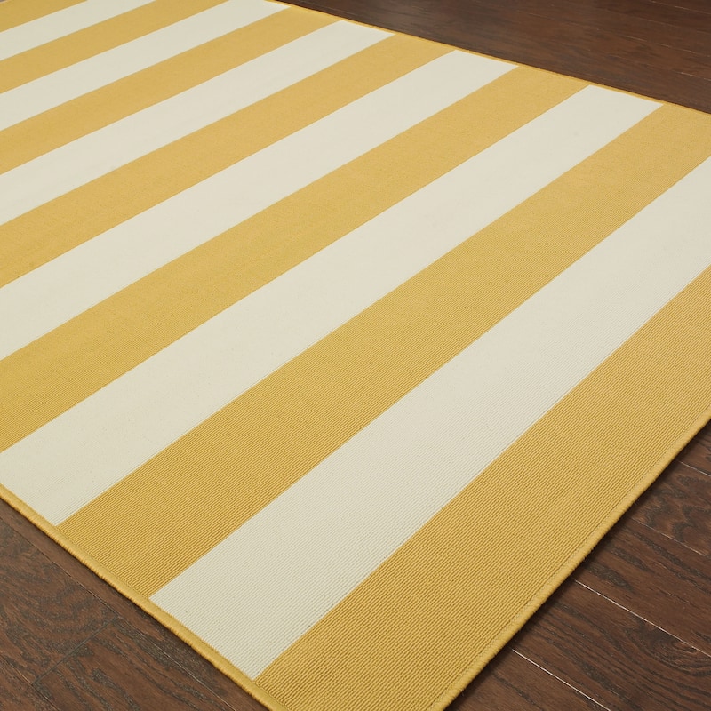 Vista Home Sonderso Indoor/ Outdoor Stripe Area Rug