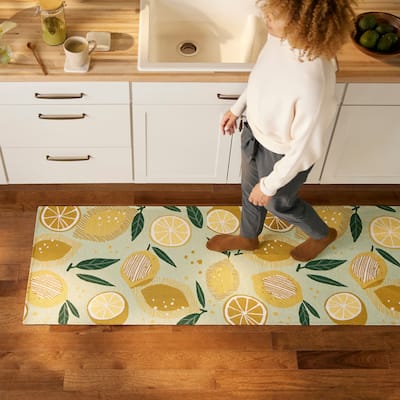 TOWN & COUNTRY LUXE Livie Fresh Lemon Everwash Washable Non-Slip Backing Kitchen Mat