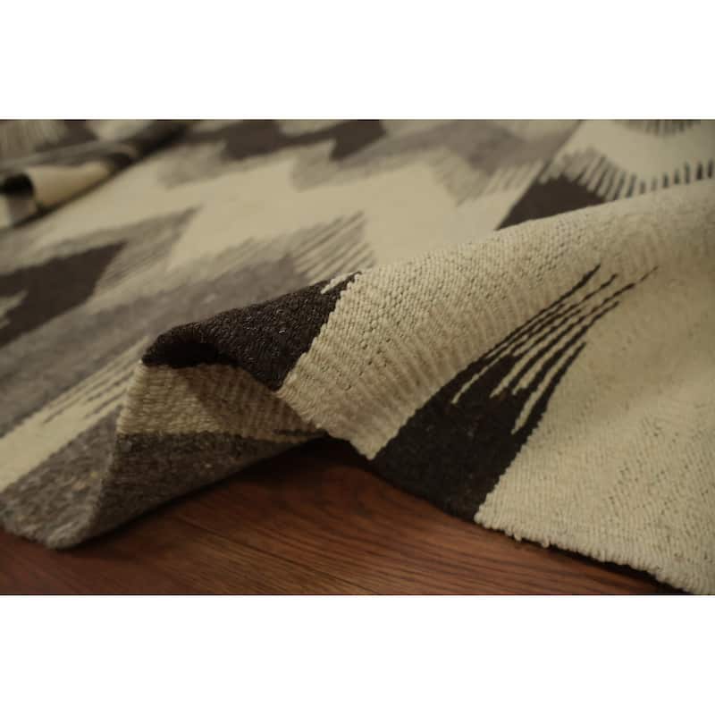 Hand Woven Oriental 100% Wool Carpet Southwestern Modern Beige & Ivories Kilim Area Rug - 8' 9'' X 6' 0''