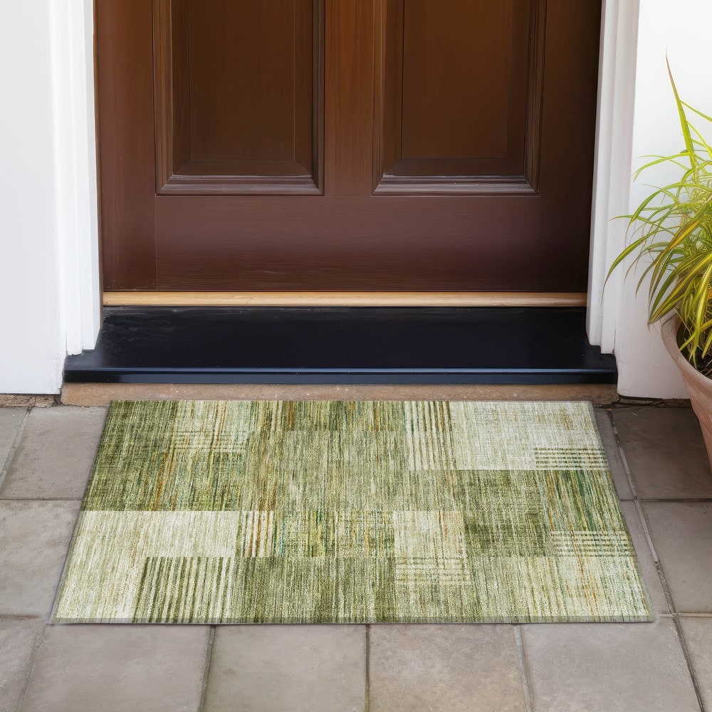 Machine Washable Indoor/Outdoor Contemporary Geo Chantille Rug