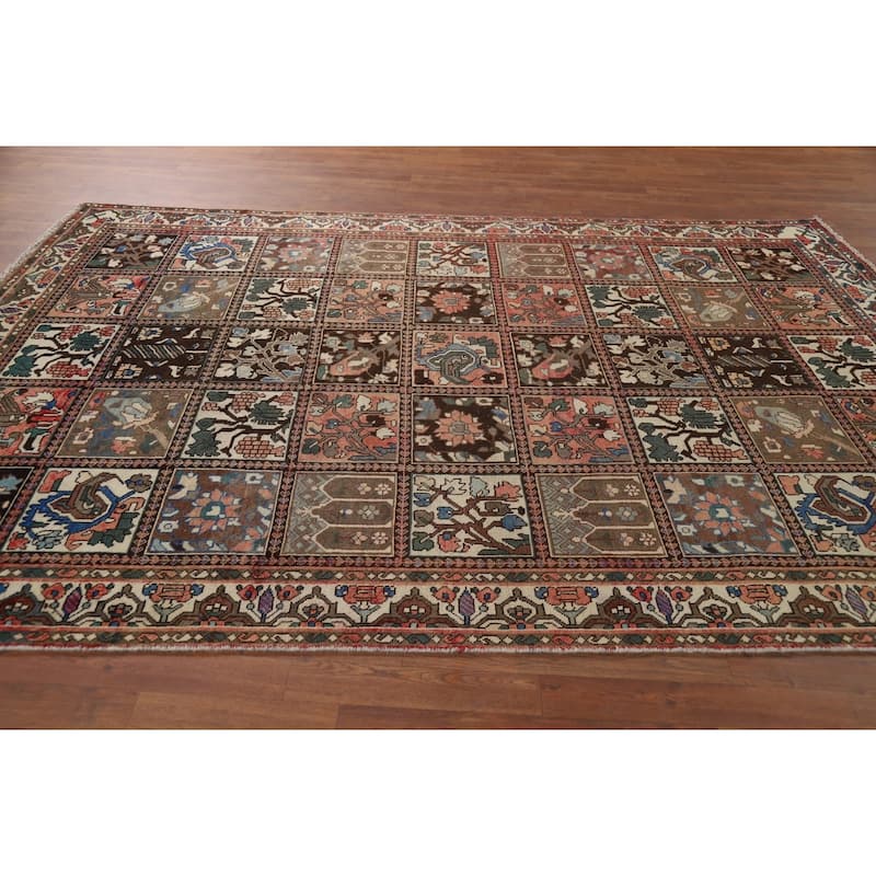 Traditional Bakhtiari Vintage Persian Rug Hand-Knotted Wool Carpet - 6'5" x 9'7"