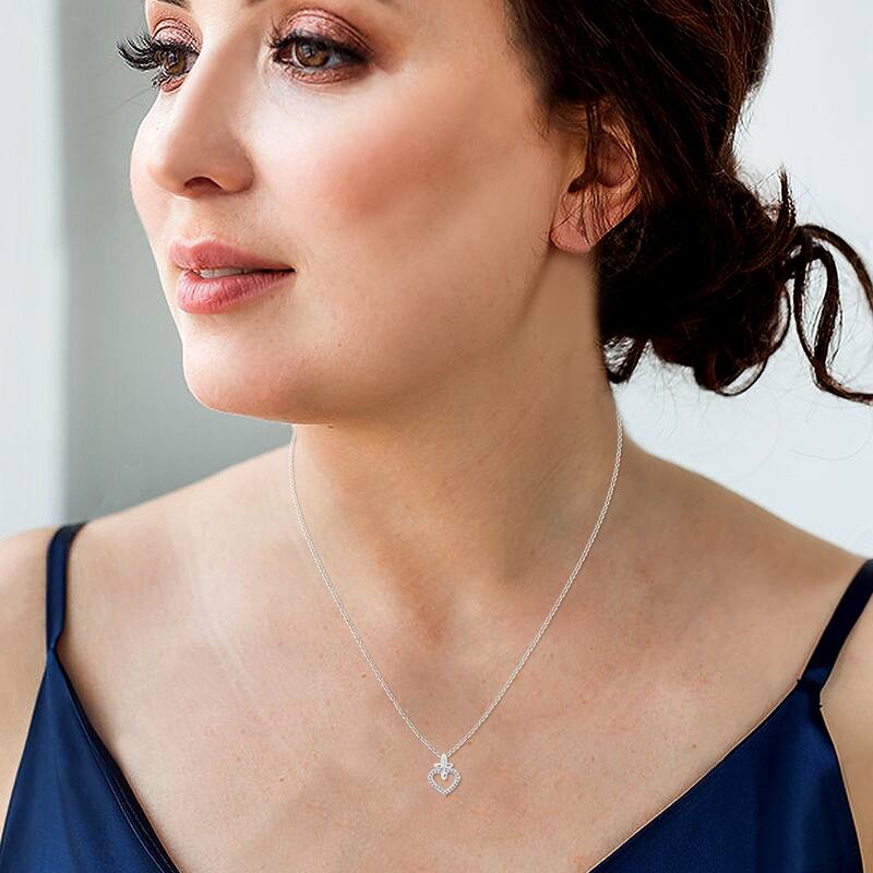 Marquee 10k White Gold 1/10ct TDW Diamond Heart Necklace (I-J, I1-I2)