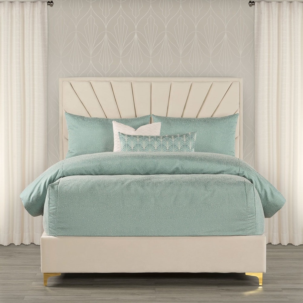 The Great Gatsby Besprinkled Pearl Bed Cap Comforter Set with Sewn Corners