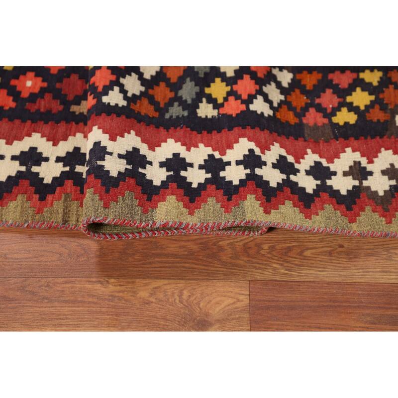 Kilim Qashqai Persian Vintage Rug Hand-Woven Red Tribal Wool Carpet - 5'5"x 9'9"