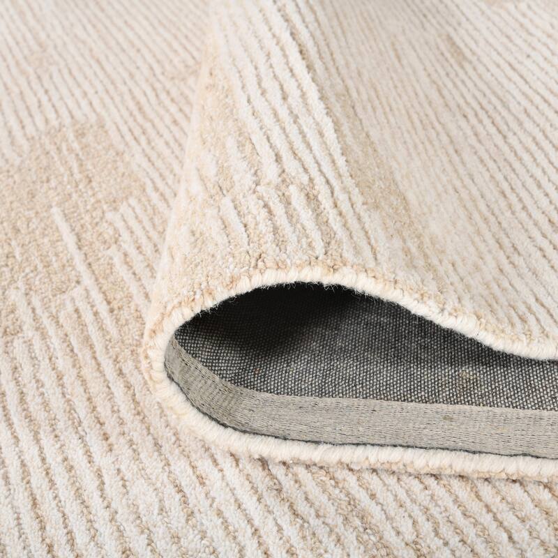 Mohave Ivory and Sand Abstract Hand-Hooked Area Rug 2' x 3'