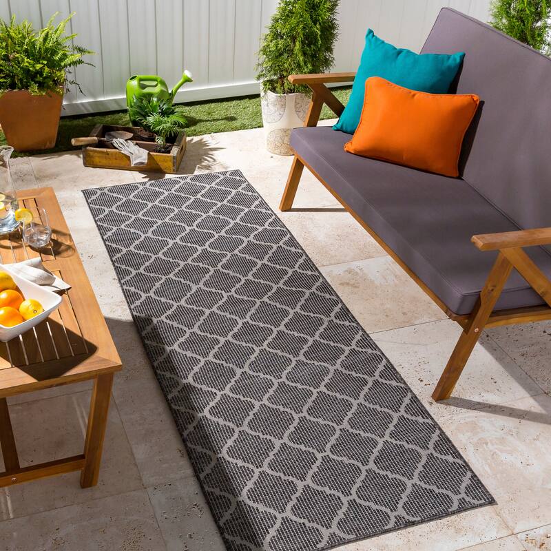 Artistic Weavers Asya Traditional Trellis Outdoor Area Rug