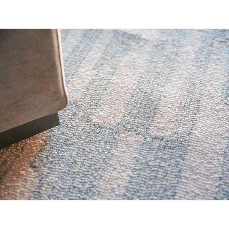 Exquisite Rugs Carmel Handmade Hand-tufted New Zealand Wool on Canvas Light Gray/Ivory Area Rug
