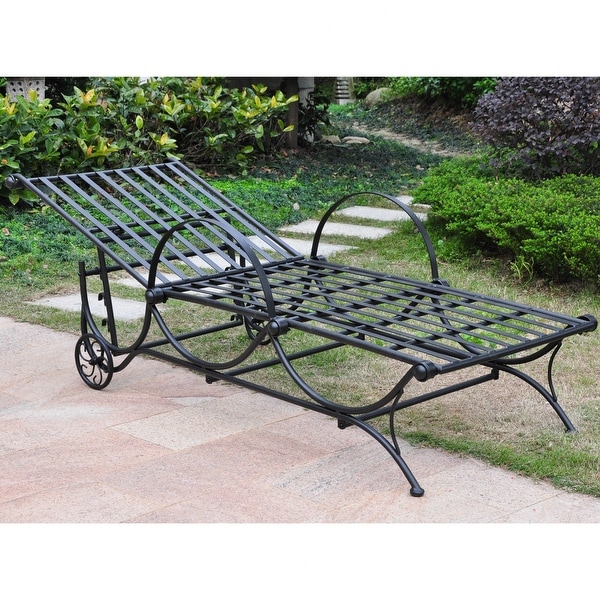 International caravan store chaise lounge