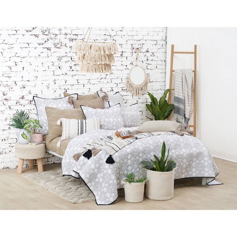 Barton Dune Onyx Throw Blanket