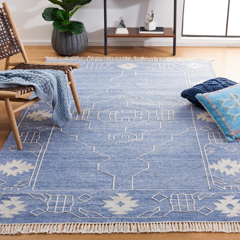 SAFAVIEH Handmade Kilim Kamlesh Moroccan Boho Rug - 4' x 6' - Blue/Ivory - Rectangle