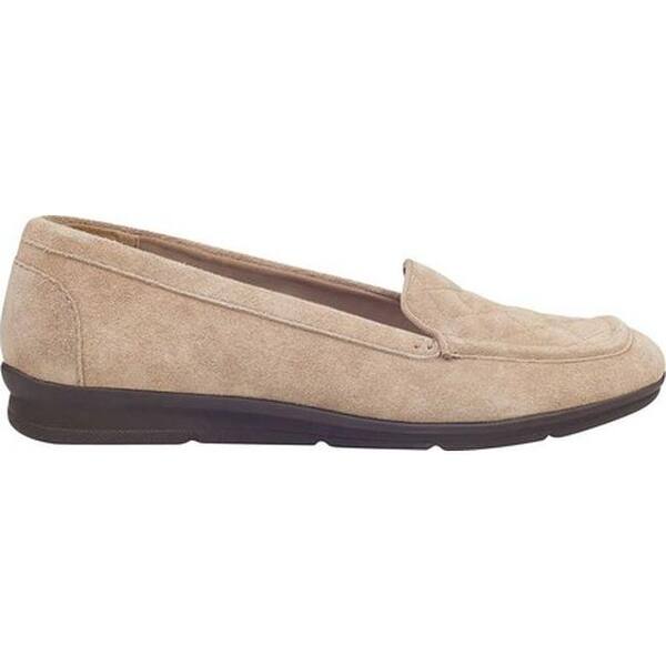 Shop Easy Spirit Women S Wynter Quilted Loafer Medium Suede