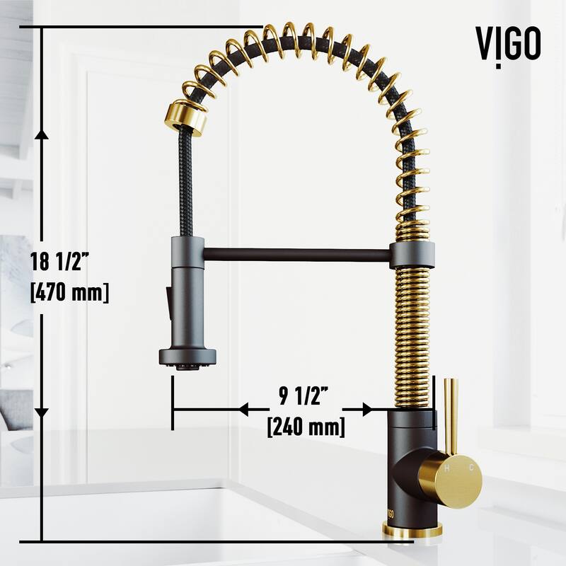 VIGO Edison 19" H Single Handle Pull-Down Sprayer Kitchen Faucet
