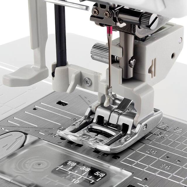 Janome Memory Craft Horizon 8200 QCP Special Edition Computerized