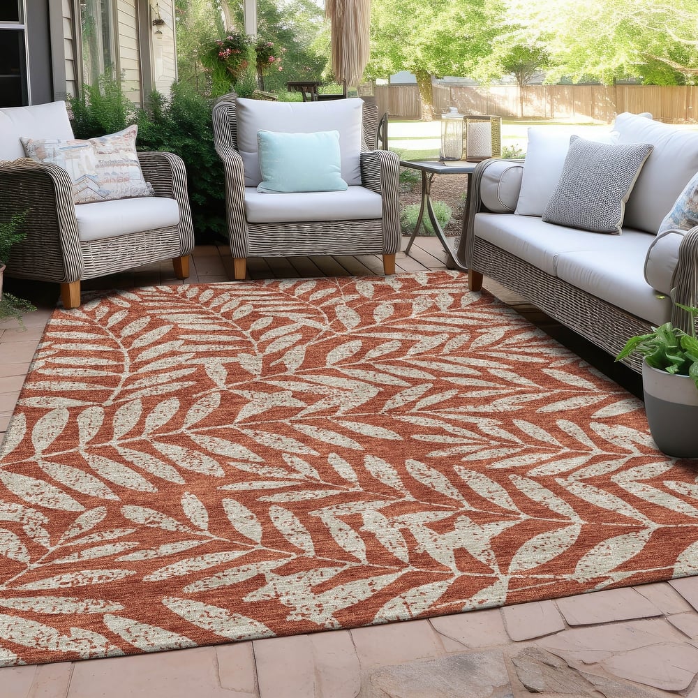 Machine Washable Indoor/ Outdoor Chantille Palm Rug