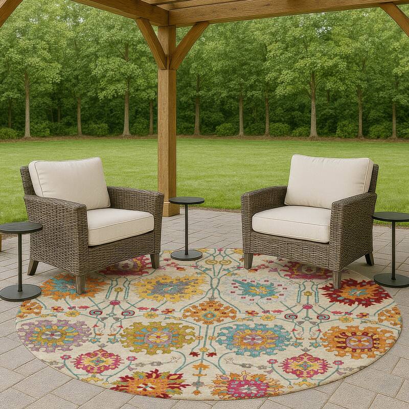 Machine Washable Indoor/ Outdoor Traditional Kashan Chantille Rug - Linen - 8' x 8'