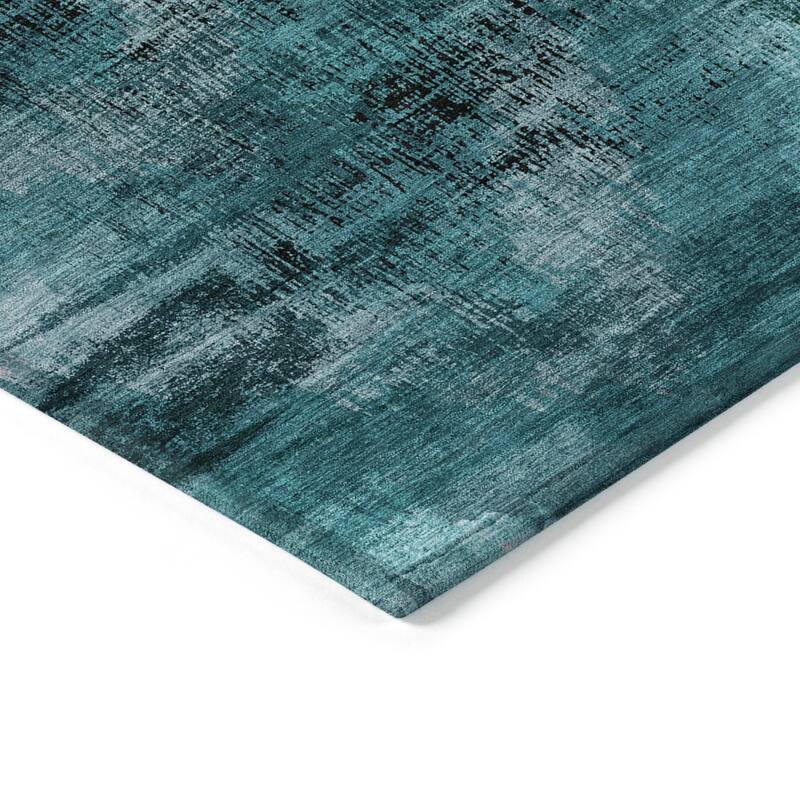 Machine Washable Indoor/ Outdoor Chantille Distressed Chevron Rug