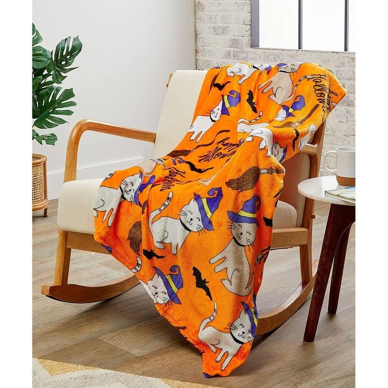 Décor&More Happy Halloween Microplush Throw Blanket (50" x 60") - Spooky Cats