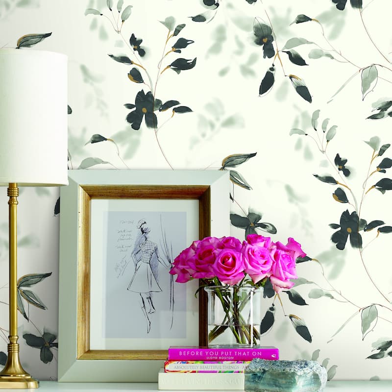 Gainesville 20' L x 20.5" W Flower Peel and Stick Wallpaper