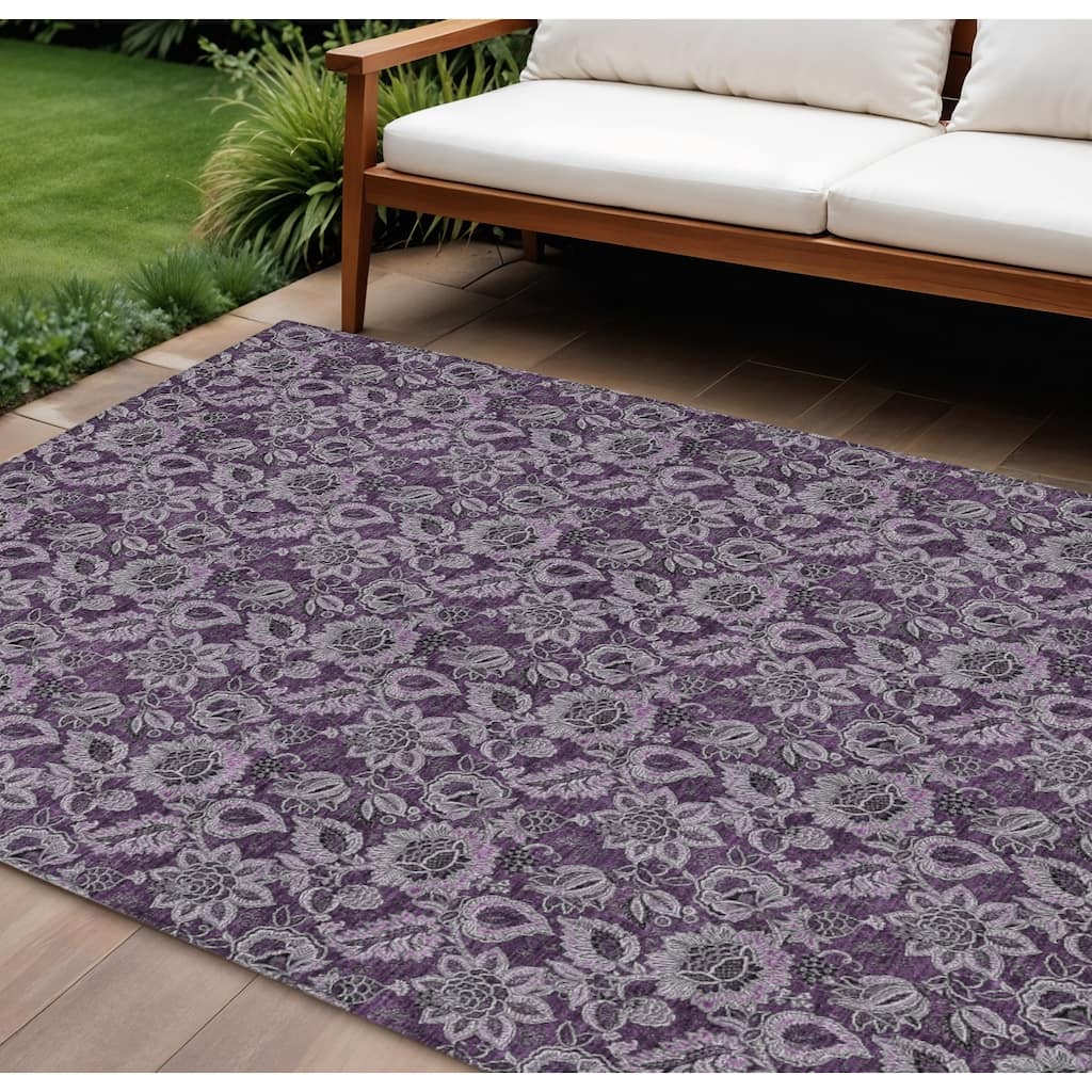HomeRoots Floral Transitional Rectangle Outdoor Rug