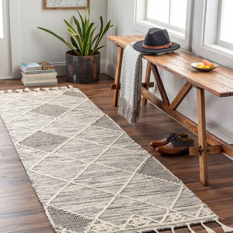 Maaxi Handmade Farmhouse Trellis Wool Area Rug - Black/Cream - 2' 6" x 8'