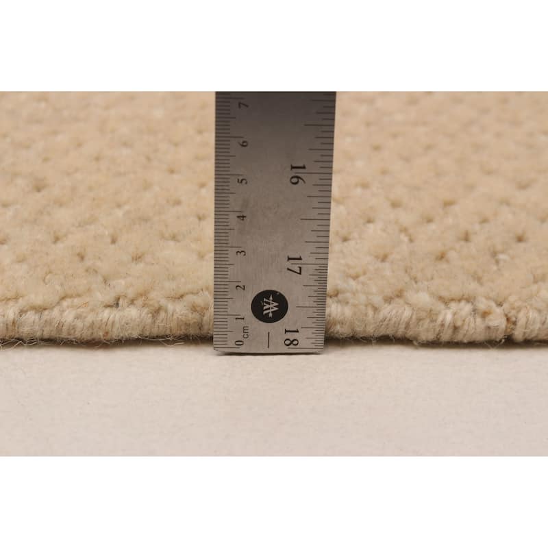 Kashkuli Gabbeh Cream Rug 6'7" x 9'4" - 6'7 x 9'4