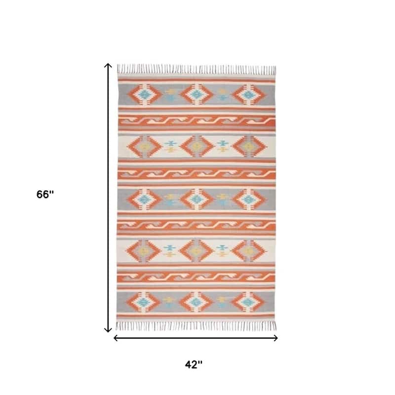 Comiw Southwestern Woven Low Pile with Fringe Area Rug By HomeRoots - 66' X '42' X '0.25