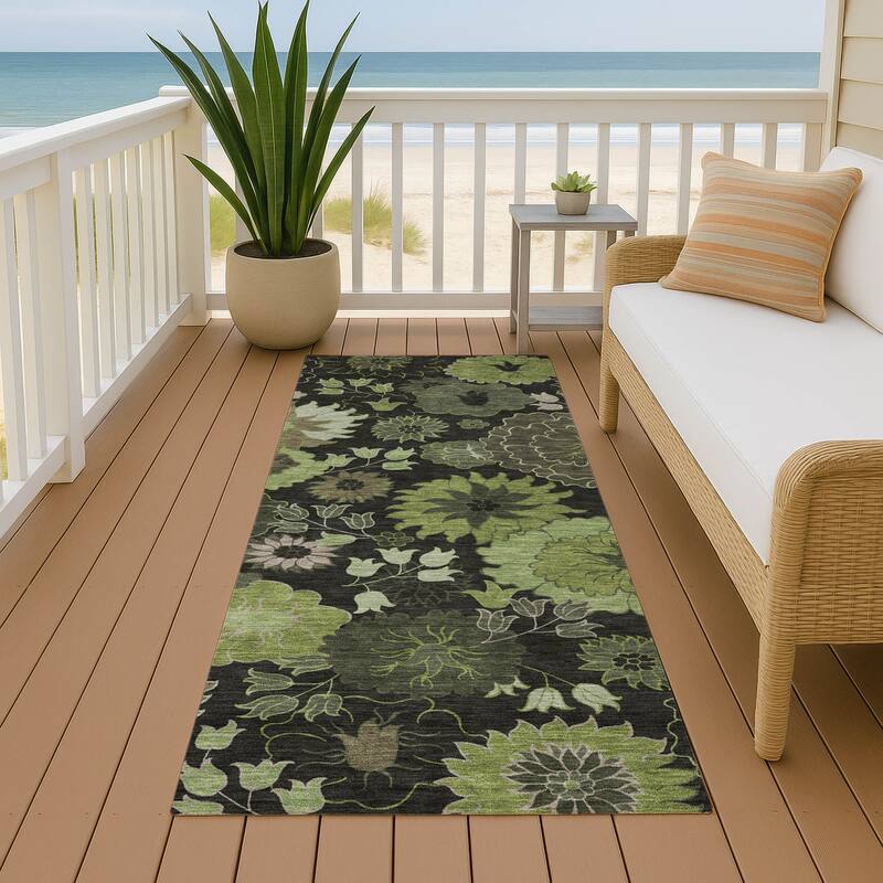 Machine Washable Indoor/ Outdoor Modern Floral Chantille Rug - Green - 2'3" x 7'6"